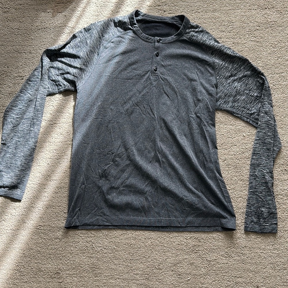 Men’s Lululemon Long Sleeve